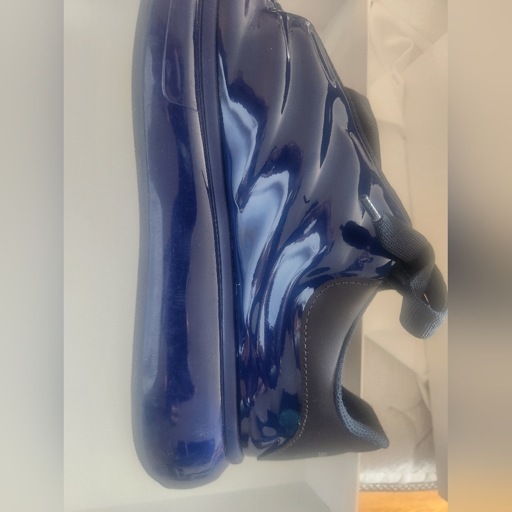 Alexander McQueen Oversized Lux Gloss Navy Sneakers - Picture 6 of 9